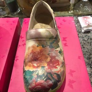 Alegria size 39 shoes